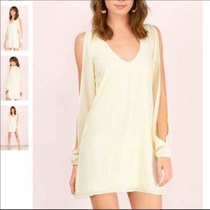 Cream Cold Shoulder Shift Dress size Medium